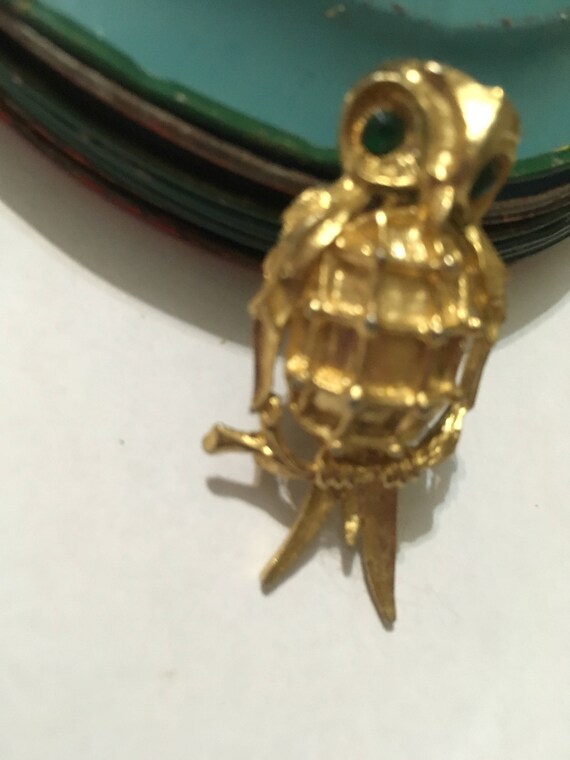 Vintage Gold Owl with Green Rhinestone Eyes Pin - image 7