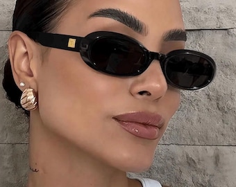 Trendy Black Oval Sunglasses for Women