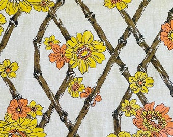 Vintage 1970s Groovy Flower Power Wallpaper Roll Kitchen Lattice Trellis Yellow Orange Retro
