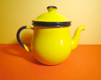 Vintage 1960s MID Century Modern Enamelware MOD Yellow Metal Japan Teapot Kettle Cup
