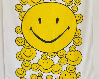 Vintage 1970s Groovy Retro Smiley Face Beach Towel Smile Have A Nice Day
