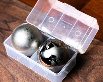 XXL Stainless Steel Whiskey Balls with Freezer Tray, Bourbon Gift