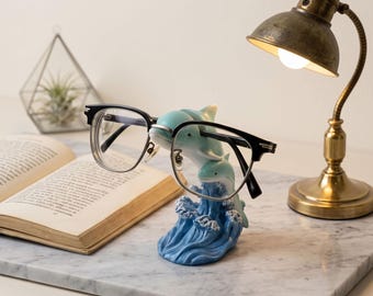 Dolphin Eyeglass Holder Stand, Resin Glasses Holder, Dolphin Eyewear Display, Ocean Desk Decor, Sunglasses Stand, Eyeglasses Organizer Gift