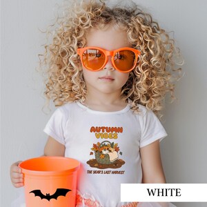 Autumn Vibes Pumpkin Shirt, Retro Harvest Season Tee, Cozy Fall Aesthetic Sweatshirt, Vintage Thanksgiving Basket Graphic, Nature Lover Gift