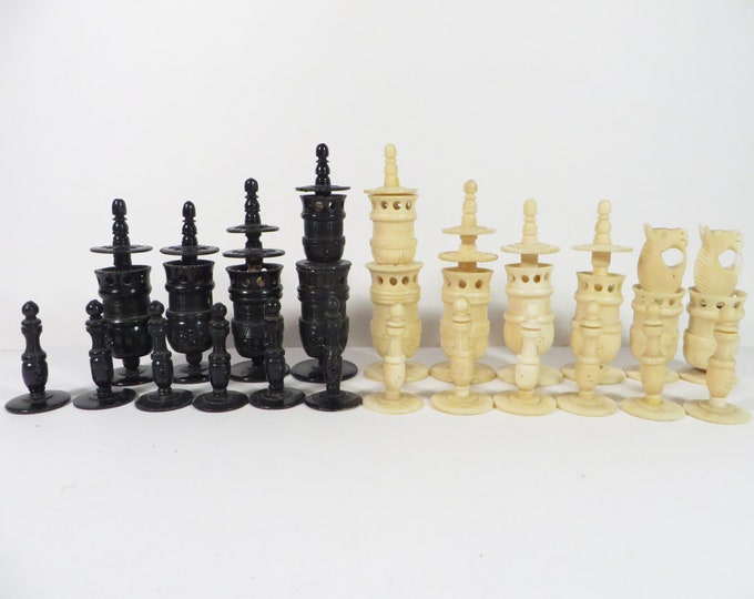 Vintage Carved Bone Chess Set Carved Bone Chess Pieces Etsy