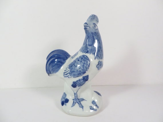 pics Blue And White Ceramic Rooster vintage blue white chinoiserie rooster blue white ceramic rooster figurine