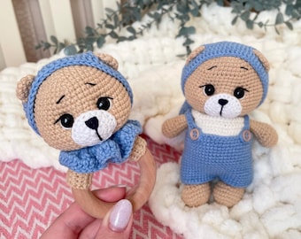 Set regalo per neonato con copertina, giocattolo e sonaglio, copertina all'uncinetto per neonato 80 x 90 cm, orsacchiotto di peluche e sonaglio in legno, set regalo per neonato, regalo per baby shower