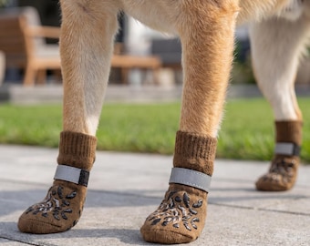 Non Slip Dog Socks, 4 Pack, Double Sided Paw Grip, Indoor Footwear