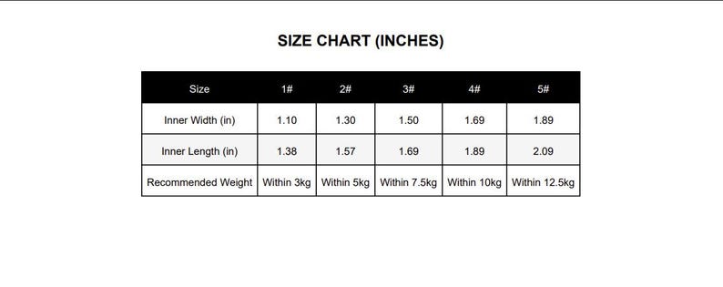 Pu&ograve; includere: Una tabella delle taglie intitolata "SIZE CHART (INCHES)" con misure in pollici. La tabella include larghezza e lunghezza interne, da 2,79 cm a 4,80 cm di larghezza e da 3,51 cm a 5,31 cm di lunghezza. &Egrave; indicato anche il peso consigliato.