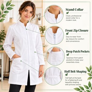 Peut inclure: Une blouse blanche dot&eacute;e d'un col montant, d'une fermeture &eacute;clair frontale int&eacute;grale et de deux poches plaqu&eacute;es profondes. Le v&ecirc;tement pr&eacute;sente des coutures princesse et une demi-ceinture au dos. Des &eacute;tiquettes textuelles soulignent le col montant, la fermeture &eacute;clair, les poches et la demi-ceinture.