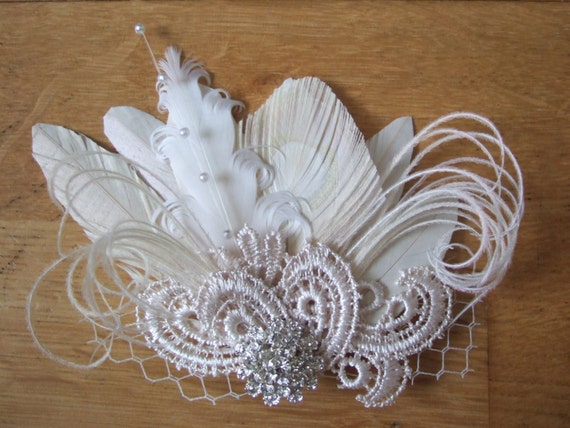 Bridal Cream White Palest Beige Peacock Feathers Lace Veil /"Zia/" Fascinator