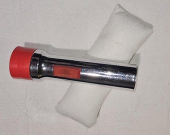 Vintage Eveready Commander Flashlight, tested and works.