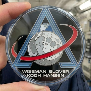 Artemis Moon Mission Acrylic Pin - Astronaut Crew Space Enthusiast Badge - Unique Sci-Fi Gift for Space Lovers