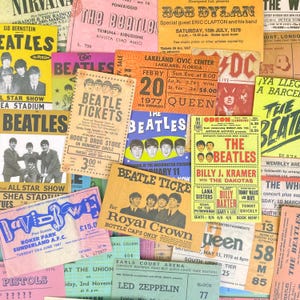 Könnte beinhalten: Eine Collage aus Konzertkarten und Werbematerialien im Vintage-Stil, mit den Beatles, Bob Dylan und anderen Musikern. Die Tickets sind in verschiedenen Farben und Größen, mit Text und Bildern.