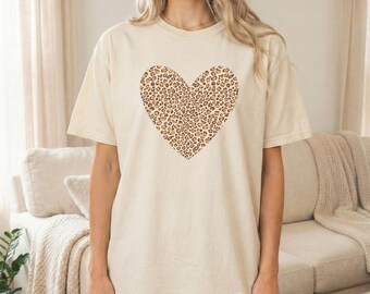 Camiseta con corazón de leopardo, camiseta con corazón de San Valentín, camiseta bonita para San Valentín, camiseta con estampado animal, camiseta con corazón de San Valentín, camiseta de mamá