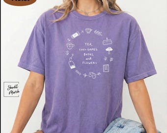 Camiseta de té, juegos acogedores, libros y flores, camiseta de jugador acogedor, camiseta de té, libros y juegos, camiseta para amantes de los libros, camiseta estética acogedora y linda, regalo para introvertidos,