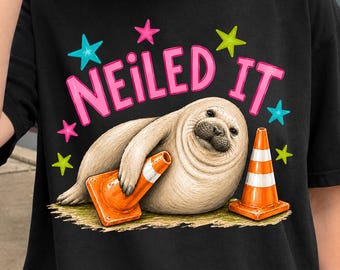 Neil la foca lo hizo PNG, Meme divertido de foca elefante PNG, Diseño de camiseta de foca con cono de tráfico lindo PNG, Sublimación de humor animal viral
