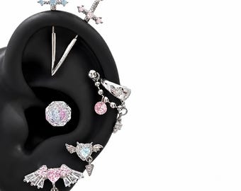 Ohrring mit rosa-blauem Flügelmuster, Helix- und Conch-Stecker aus 316L Chirurgenstahl, hypoallergen, ästhetisch, niedlich, Kawaii-Stil, Piercing-Schmuck, Geschenk