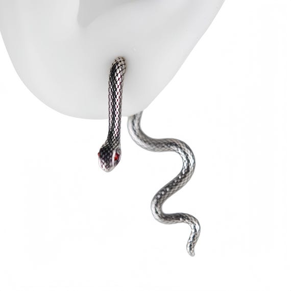 Split Snake Earring Titanium Steel 3D Serpent Cuff Edgy Punk Gothic Stud Cartilage Piercing Cool Statement Jewelry Gift for Him Her
