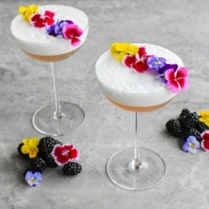 EDIBLE FRESH COCKTAIL 150 Flowers Overnight, Garnishes, Floral Delight Cocktail, Recipe Included, Dianthus, Violas, Gift for the Couple