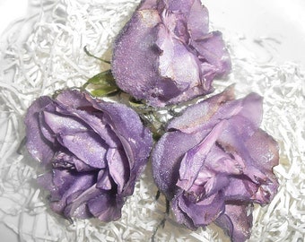 GOURMET REAL LAVENDER Edible Roses, Purple Shades, Crystallized, Longer Lasting, Edible, Weddings, Cupcake Toppers, Naked Cake Flowers