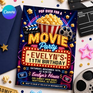 Könnte beinhalten: Eine Einladung zur Geburtstagsfeier mit Filmthema, mit einem Popcorn-Eimer, einer Filmrolle und einer Filmklappe. Die Einladung enthält den Text "MOVIE Party" und "Evelyn's 11th Birthday" mit Veranstaltungsdetails.