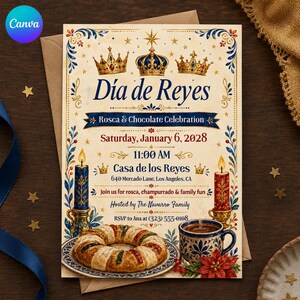 Może przedstawiać: Prostokątne zaproszenie na uroczystość Día de Reyes Rosca & Chocolate w sobotę 6 stycznia 2028 r. o godz. 11:00 w Casa de los Reyes. Projekt zawiera trzy złote korony, dwie zapalone świece, ciasto rosca oraz kubek gorącej czekolady.