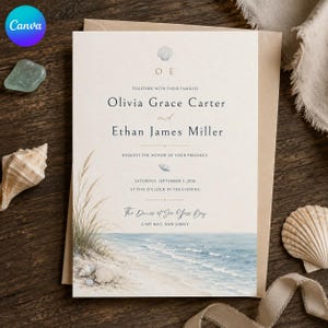 Puede incluir: Una tarjeta de invitación de boda con una escena de playa con arena, olas del mar y hierba alta. El texto dice Olivia Grace Carter y Ethan James Miller, solicitando el honor de su presencia el sábado 5 de septiembre de 2026 en The Dunes at Sea Glass Bay.
