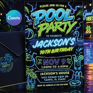 Puede incluir: Una invitación a una fiesta en la piscina negra con detalles en verde neón y azul. La invitación dice "Pool Party" y "10º Cumpleaños de Jackson" con la fecha, hora y lugar. También se muestra un sobre a juego.