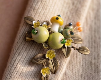 Broche verde de cerámica hecho a mano de primera calidad, broche de hoja vintage, regalo para el Día de la Madre, joyería de graduación
