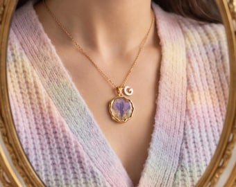 Gargantilla de flores silvestres costeras, estética bohemia playera, dije de piedra natal con inicial veraniega