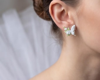 Pendientes florales Fairycore, resina esmaltada (postes de biocerámica hipoalergénicos)