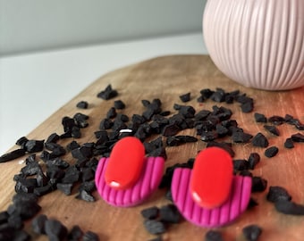 Pendientes geométricos de color rojo fucsia, joyería de arcilla polimérica con bloques de color, estilo que realza la belleza, hipoalergénicos, regalo de cumpleaños.