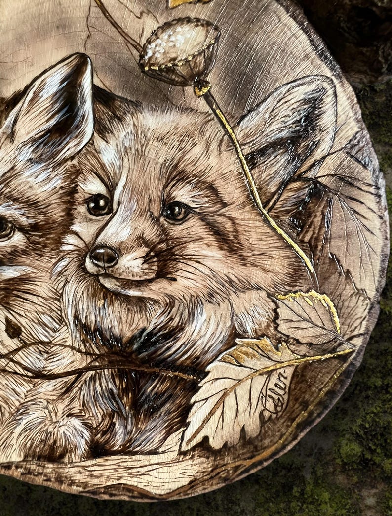 Pyrograph Fox Hand Burned Wood Wall Decor, Fox Cubs Pyrography on Hazel Wood Slice ...