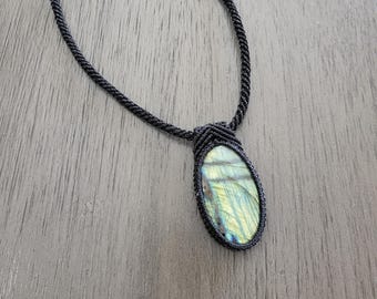 Labradorite Macrame Necklace: Handmade Knotted.