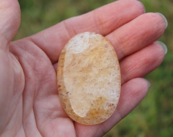 Yellow Quartz #1 Stone Cabochon Gemstone/ Oval/ Semiprecious/ Crystal