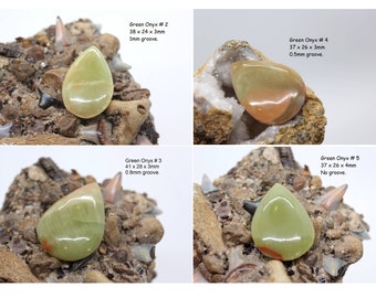 Green Onyx Stones/ Healing Stone/ Semiprecious/ Crystal Group