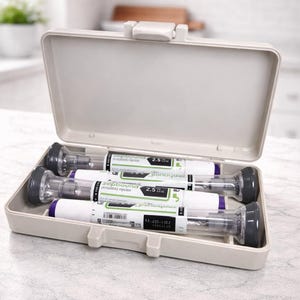 Fridge Storage Case for Zepbound, Mounjaro & Trulicity | Injection Pen Holder