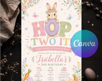 Hop Two It verjaardagskaart, uitnodiging voor de 2e verjaardag van een meisje met konijnenmotief, bloemenprint in lentethema en roze ruitjespatroon, bewerkbare Canva-sjabloon, direct te downloaden.