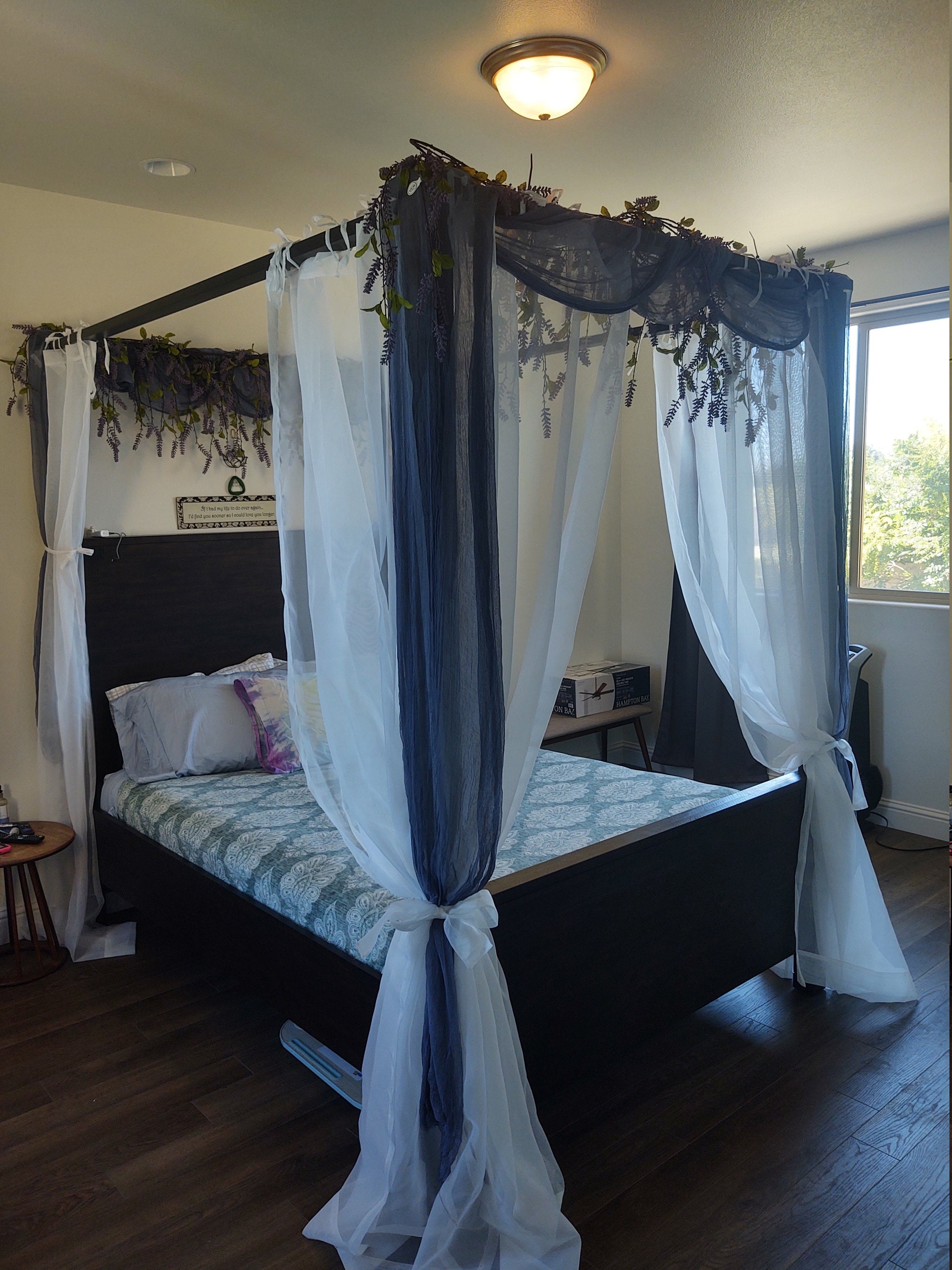 Baystorm king cheap poster bed