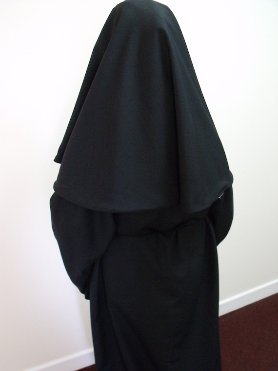 Costume da suora su misura, abito, tunica e cuffia Italia