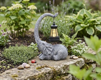 Zonne-olifant tuinstandbeeld met lantaarn, hars olifant buitendecor, led-hanglampornament voor terrastuin