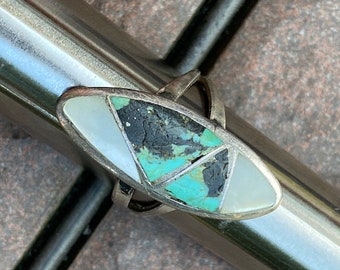 Vintage Carved Turquoise Navajo Sterling Silver ring ON SALE