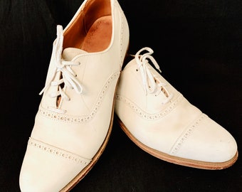 white bucks mens shoes