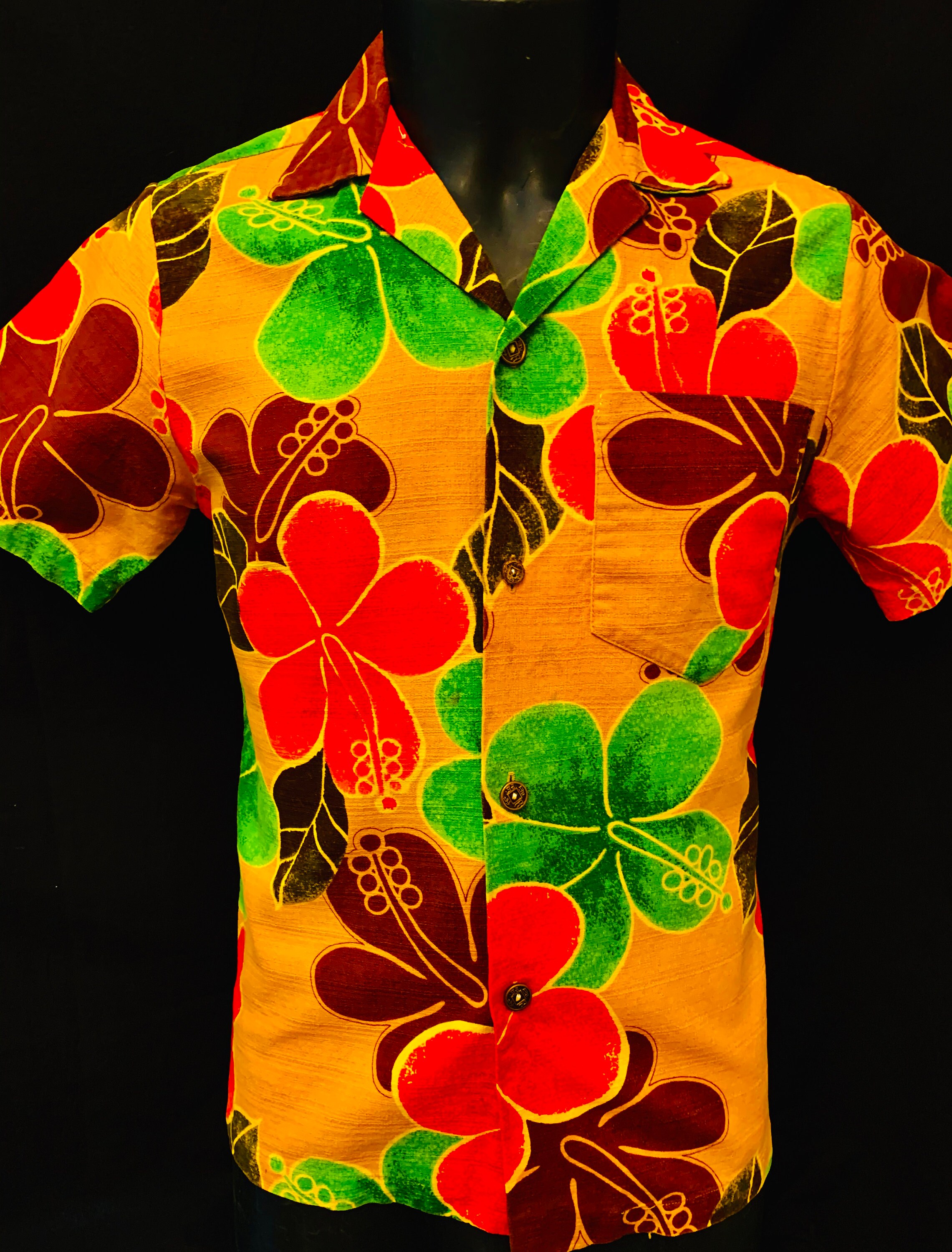 Image of 1960's Men's Royal Hawiian Resort Shirt