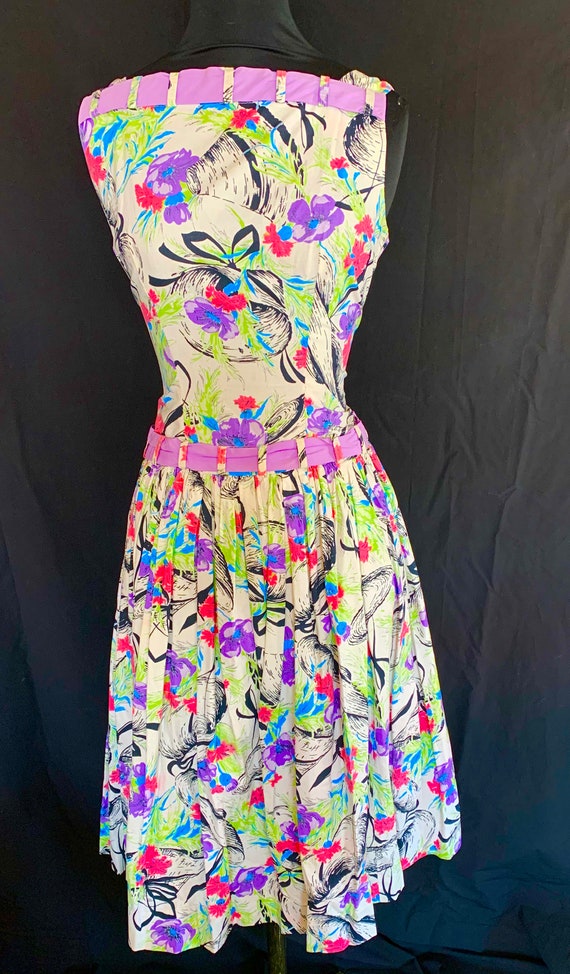 1950's Women's Novelty Cotton Floral/Hats Novelty