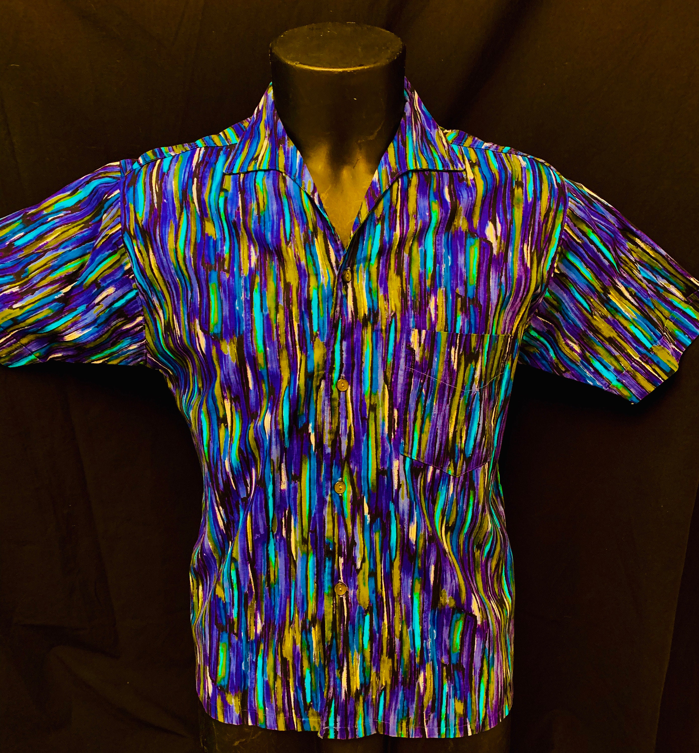 Image of 1950's Mens' British Banner Cotton Print Resort Shirt