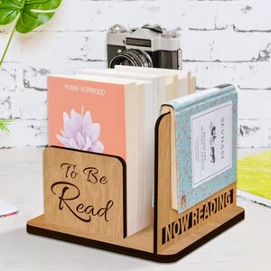 Bring the Library Home: Miniature Book Nook And Organizer