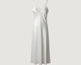 Vintage Intimo Amore LG chemise de nuit Sexy Satin Bridal Lace Ivoire des années 80 des années 90 Coquette