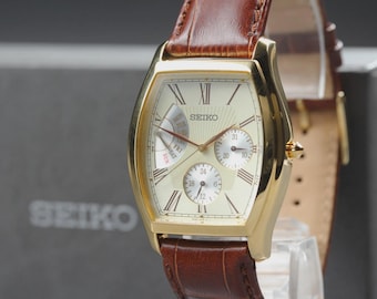Near MINT+ w/Box] SEIKO 5Y66-0AF0 Triple Calendar Roman Dial Quartz Men's Watch